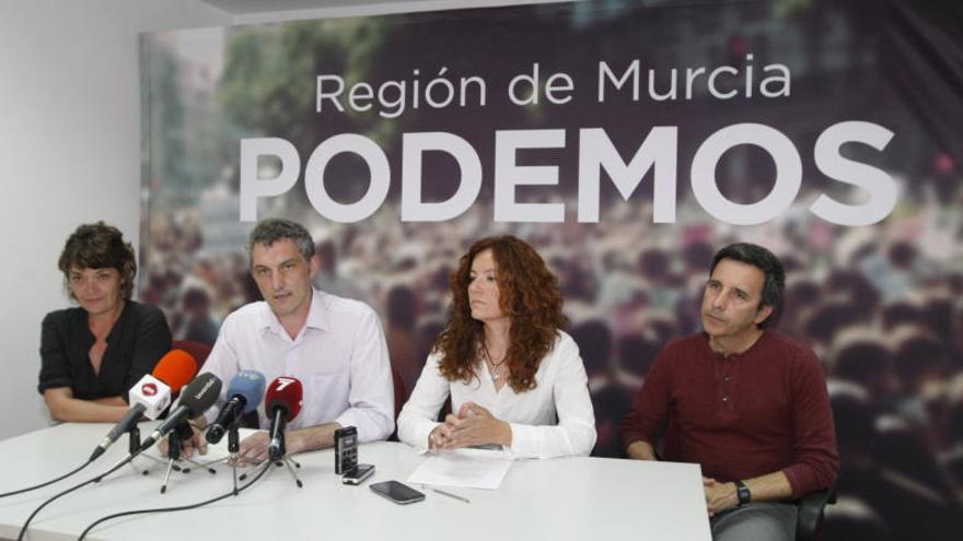 María Giménez, Óscar Urralburu, María Ángeles García Navarro y Antonio Urbina.