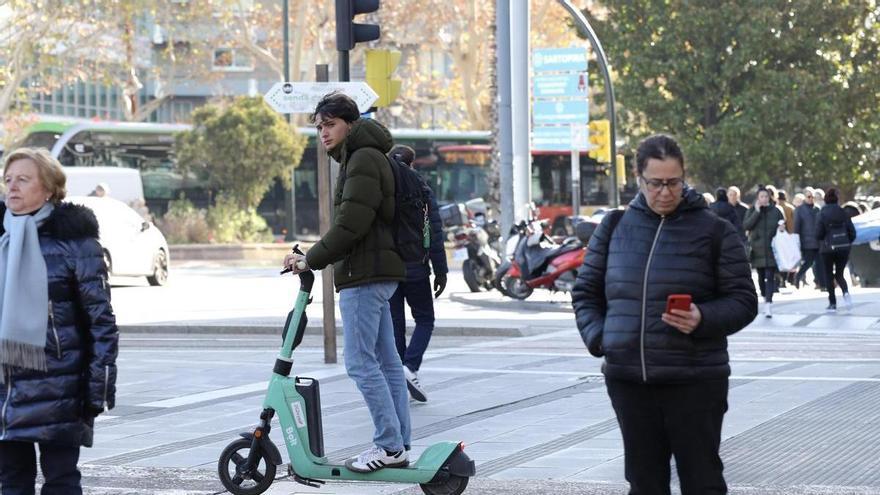 Movilidad en Zaragoza: los patinetes ya se usan tanto como las bicis