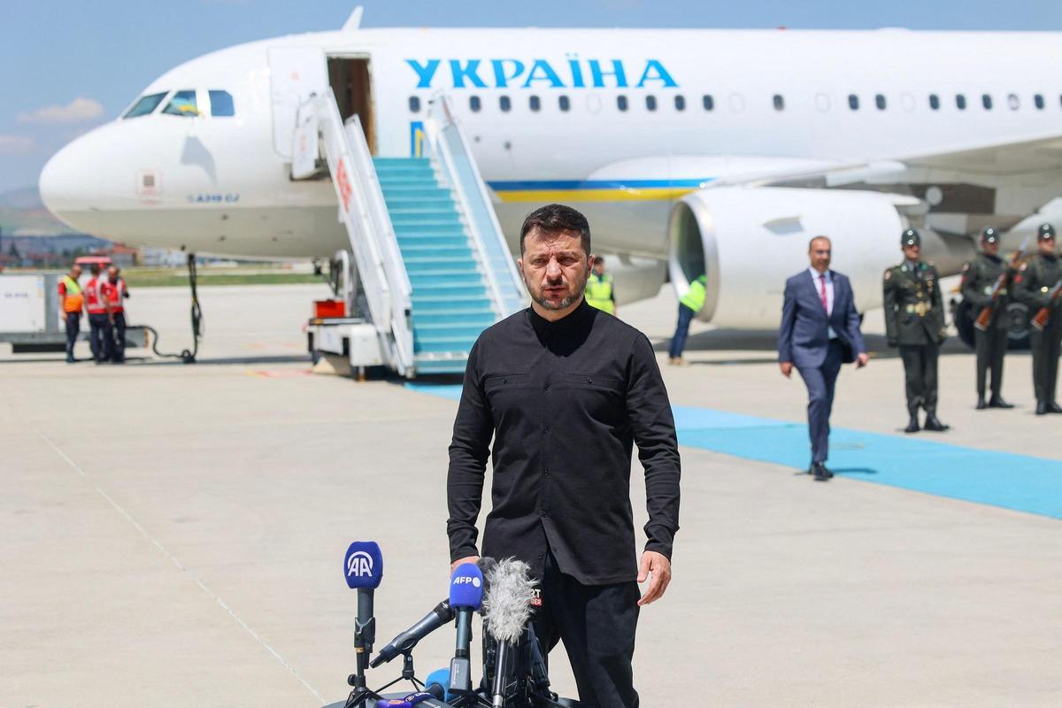 Zelenski se reúne con Erdogan en Ankara para debatir salidas negociadas a la guerra con Rusia