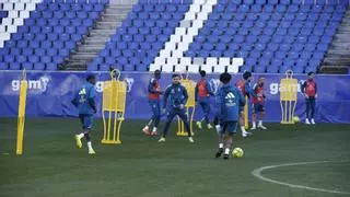EN DIRECTO: El Oviedo, con cuatro novedades en el once para reaccionar ante el Espanyol