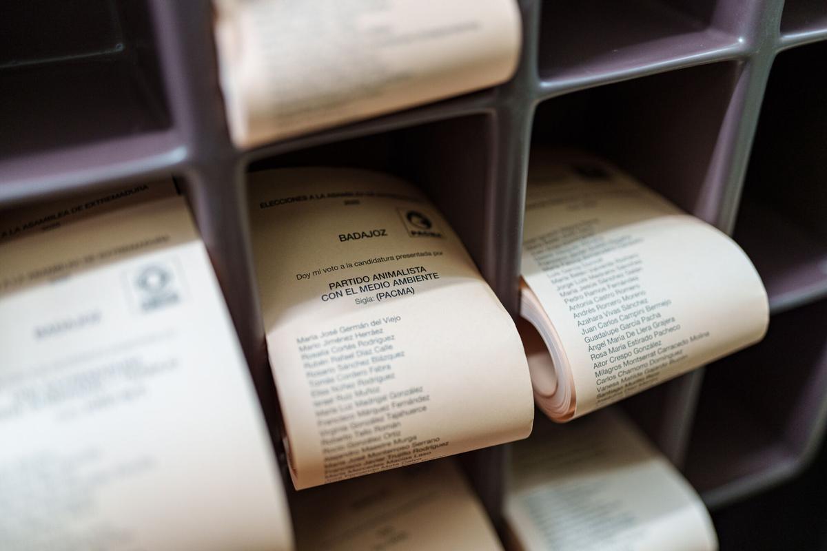 Las elecciones de Extremadura, en imágenes.
