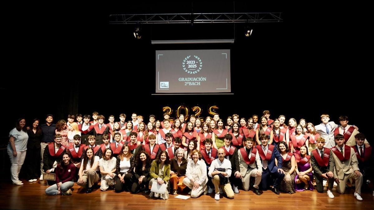 Acto de graduación, anoche, en el IES Laxeiro de Lalín.
