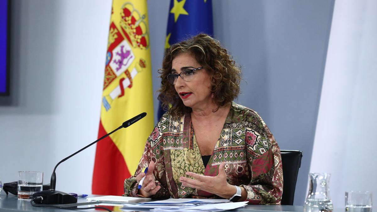 La ministra d&#039;Hisenda, Maria Jesús Montero, en roda de premsa a la Moncloa