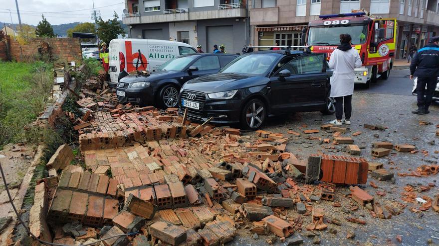 La borrasca Ciarán azota Galicia: alerta roja en el mar, casi 10.000 abonados sin luz y vientos de 165 km/h