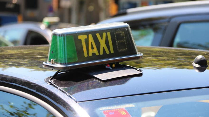 Imatge d&#039;un dels taxis aturats a Barcelona