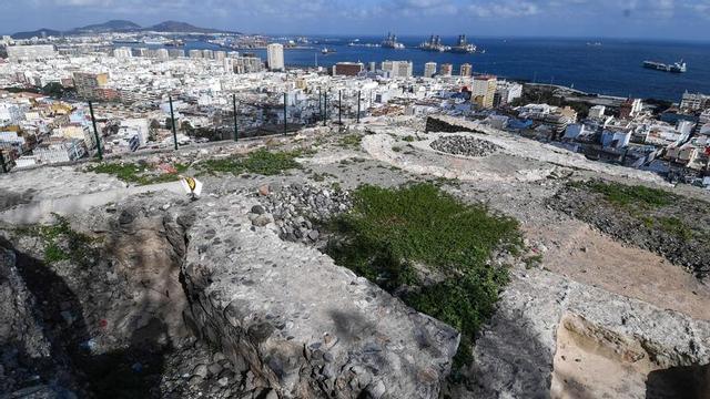 Terrenos previstos para el mirador de Punta de Diamante. | |