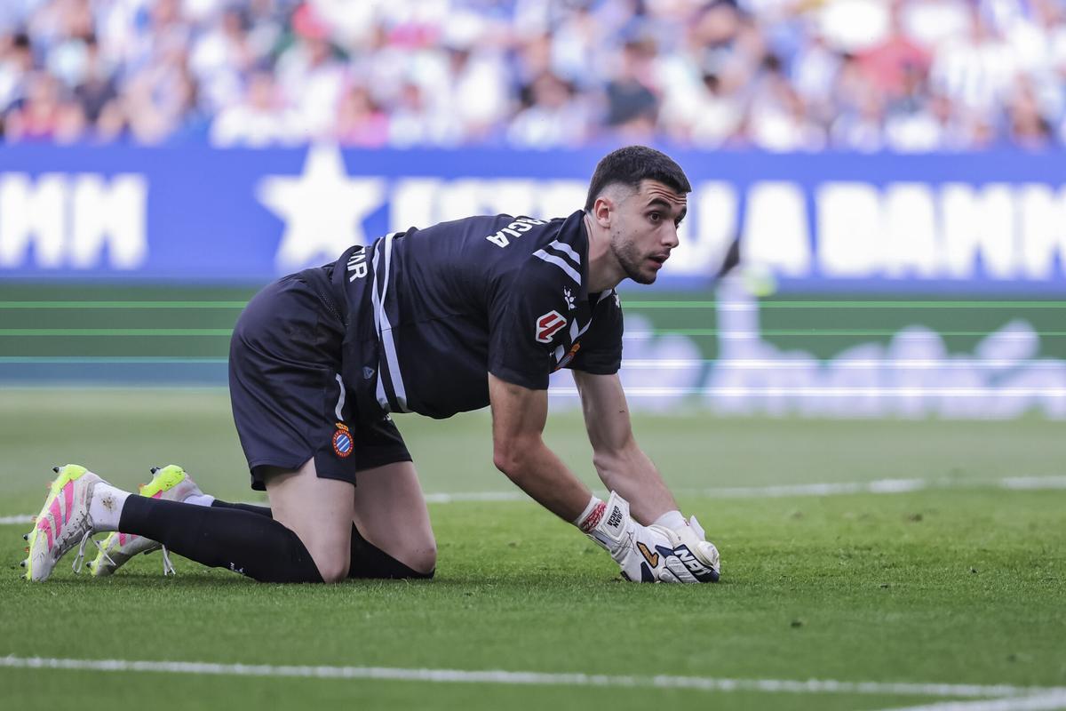 Joan García, en un momento del partido contra Las Palmas.