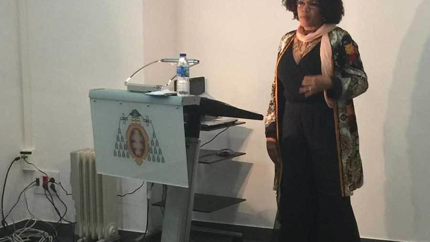 Nerys García Cuevas, durante la defensa de su tesis en el edificio de investigación del campus.