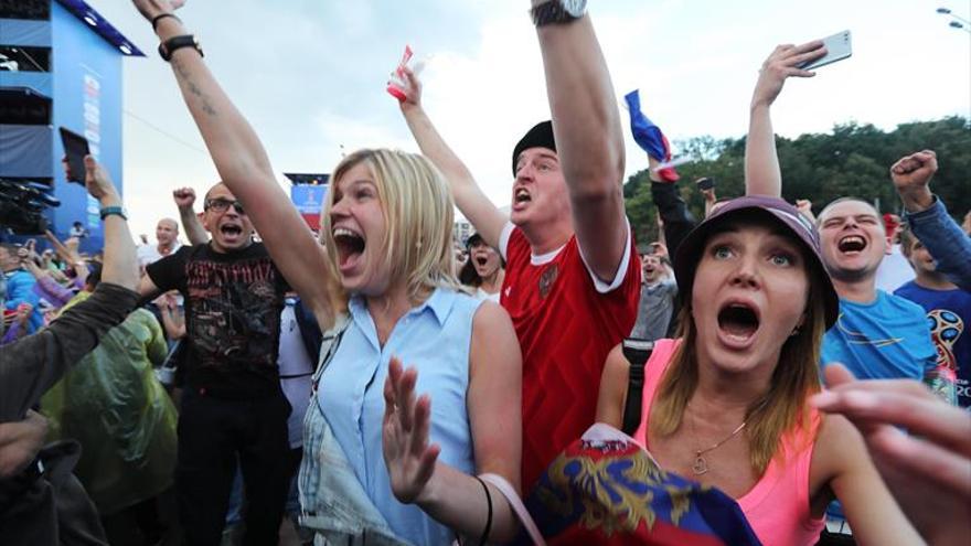 Miles de rusos salen a la calle tras la victoria
