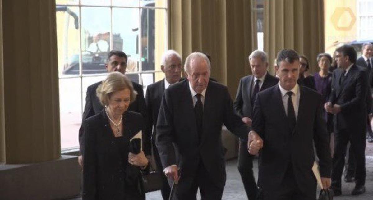 Juan Carlos I y doña Sofía en Buckingham.