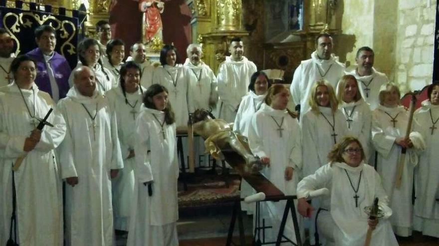 La Hermandad del Cristo de la Misericordia recorre El Perdigón