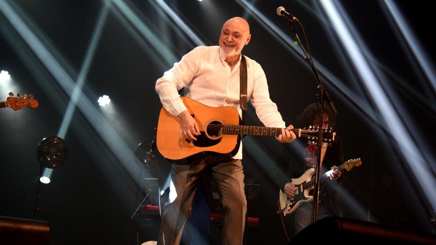 Gabriel Sopeña lleva su música y su poesía al Jardín de San Pedro de Teruel