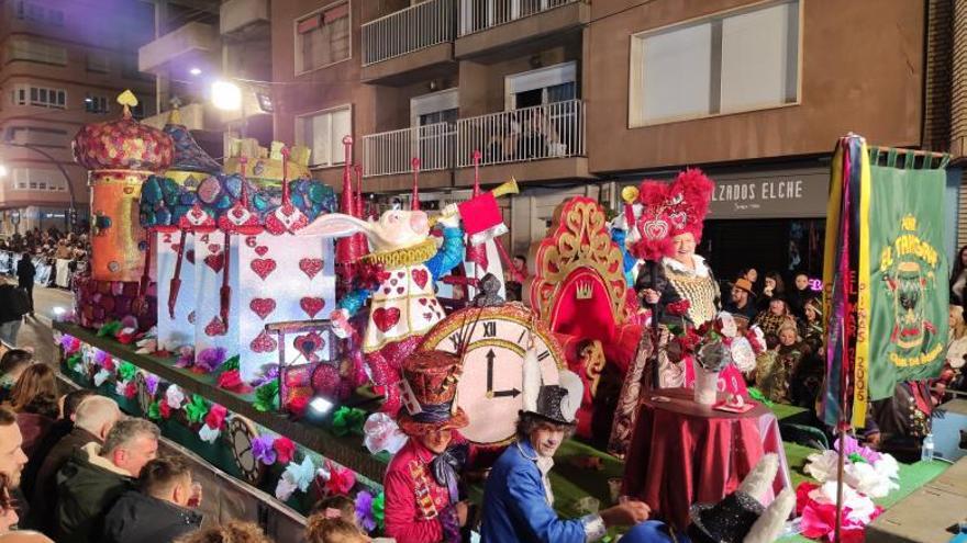 Carroza de la peña aguileña El Tangay.  | JAIME ZARAGOZA