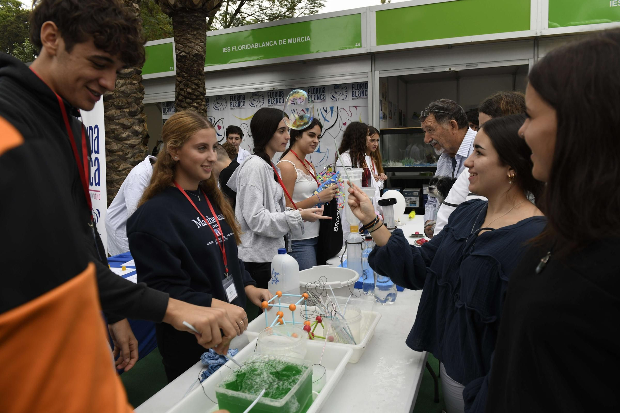 La primera jornada de la Semana de la Ciencia de Murcia, en imágenes