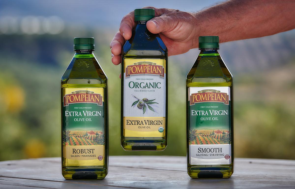 Variedades de aceite Pompeian etiquetadas para el mercado de EEUU.
