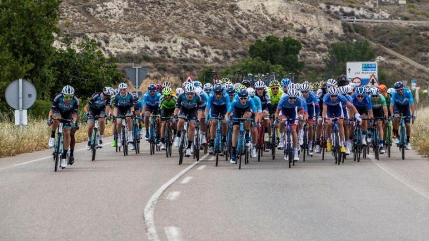 Ezquerra,líder de la Vuelta Aragón, abandona a 54 kilómetros del final