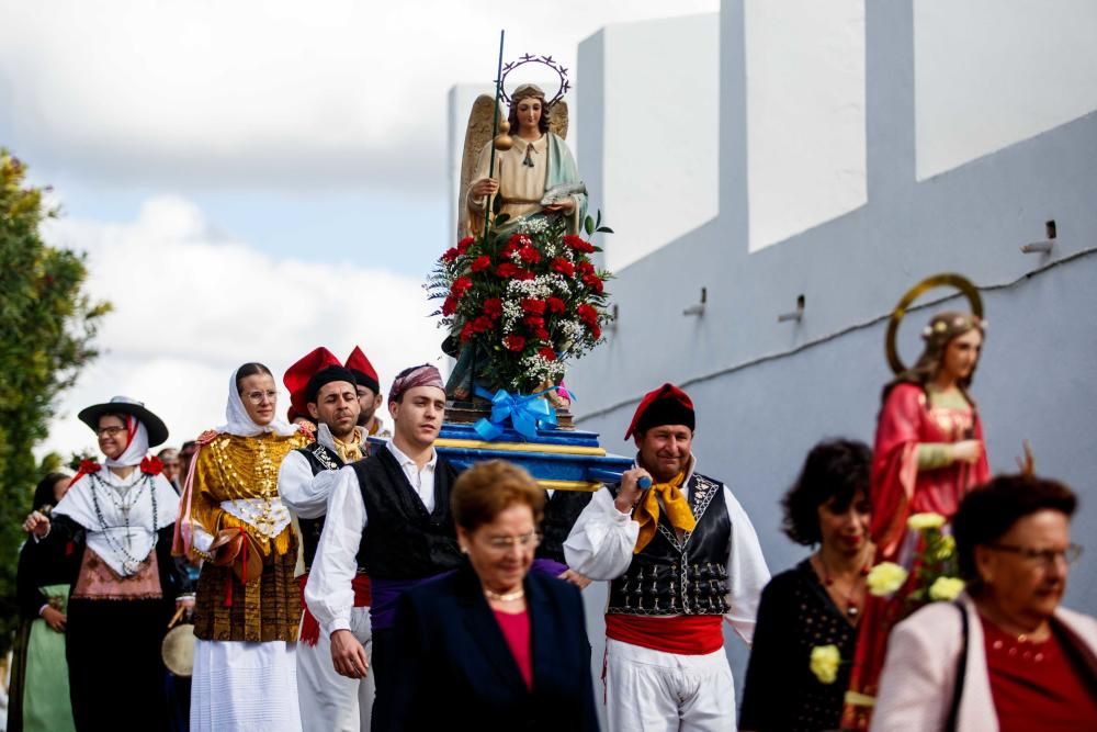 Sant Rafel vivió ayer el día de su patrón fiel a la tradición