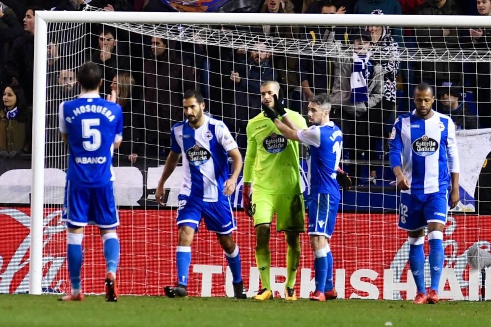 El Dépor cae en Riazor ante el Valencia