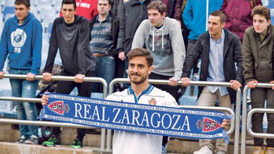 Javi Ros firma con el Zaragoza hasta junio