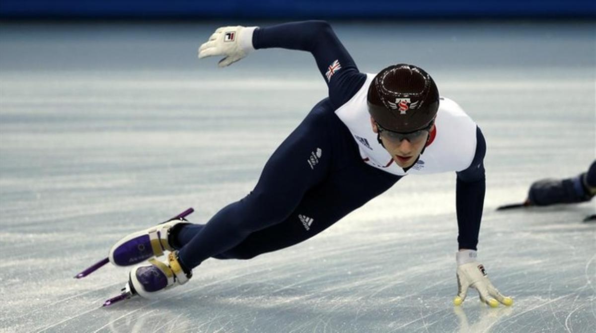 Un patinador de l’equip britànic durant un entrenament a la ciutat olímpica de Sotxi.