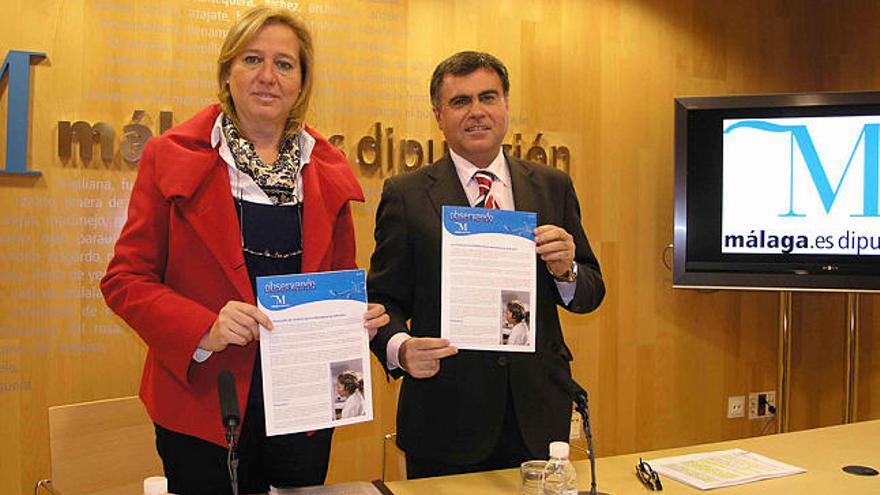 Diputación. La diputada Paloma Alonso y el vicepresidente Francisco Fernández España.