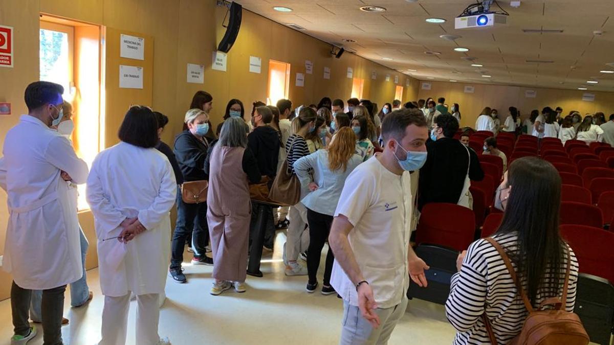 Parte de los residentes participantes en la jornada de puertas abiertas de Cabueñes.