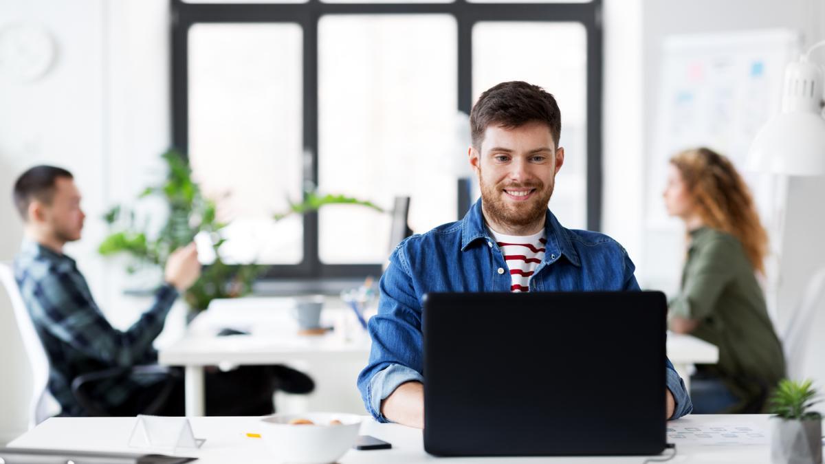 Las cinco reglas del éxito ( hombre feliz en el trabajo)