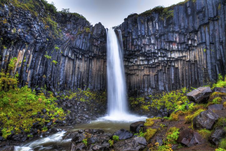 Svartifoss, una de las imagenes más representativas de Islandia.