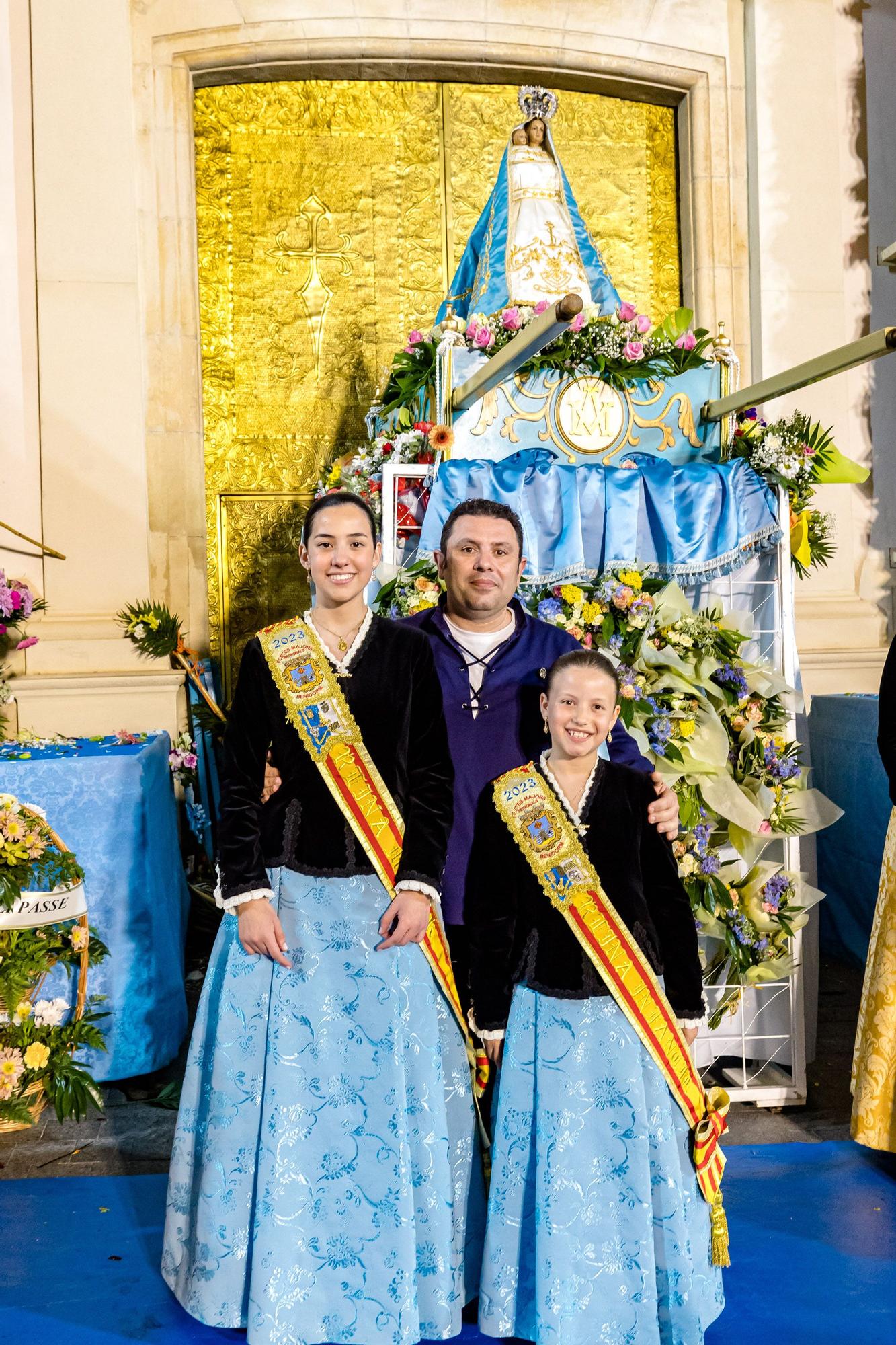 Ofrenda de flores a la Mare de Déu del Sofratge