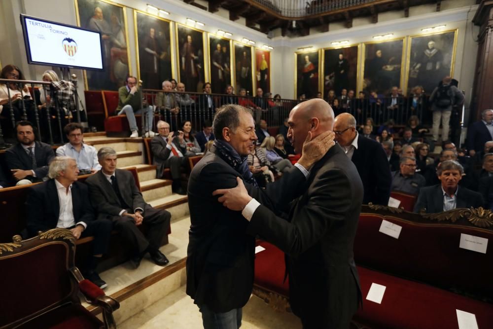 La Tertulia Torino celebra el centenario del Valencia CF en la Nau