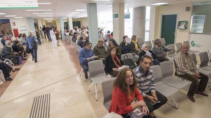 Los quirófanos del nuevo hospital de Cáceres comienzan a funcionar mañana