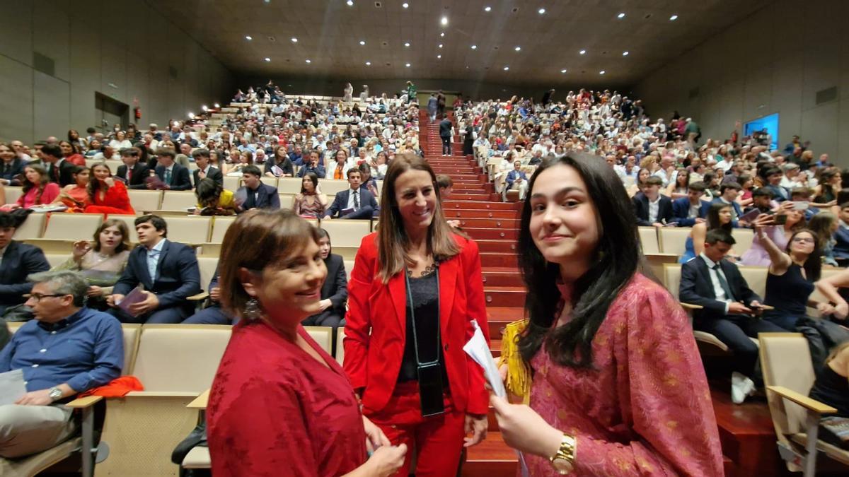 Tania García, Paola María y la hija de Lino Mouriño.