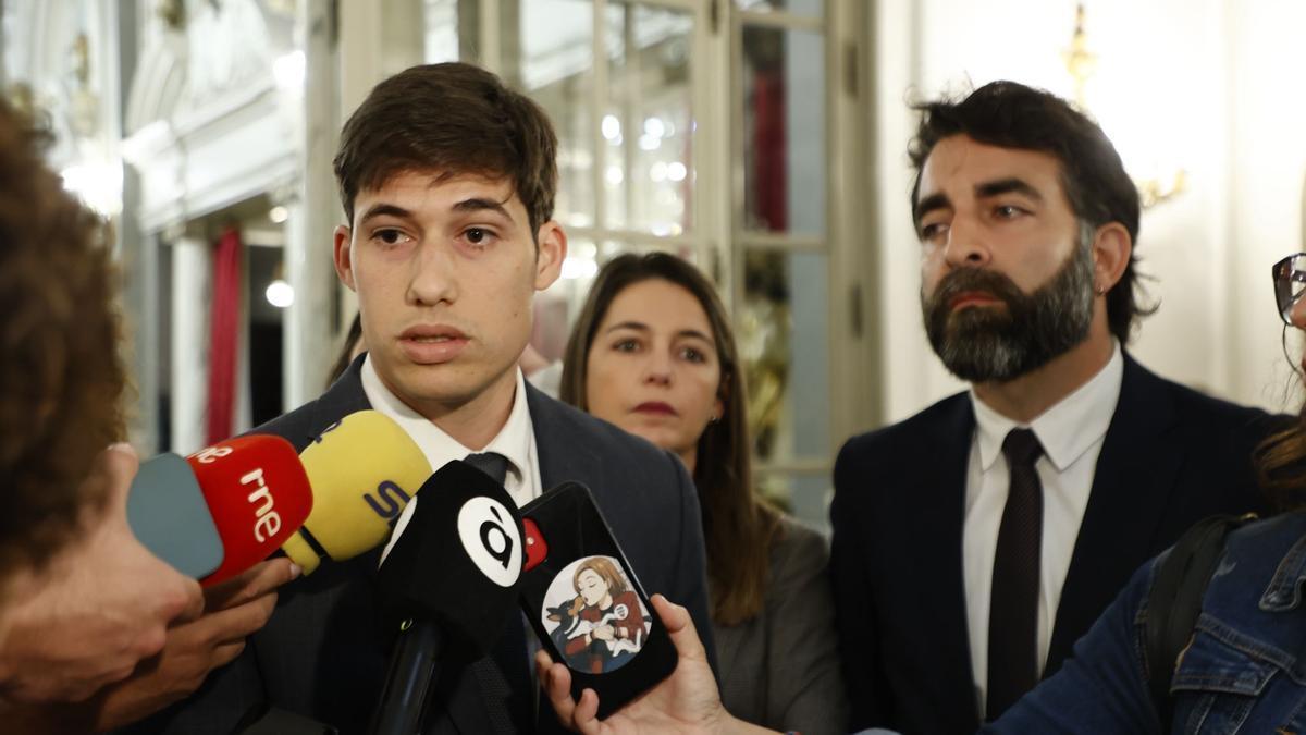 Los socialistas Borja Sanjuán, Javier Mateo y María Pérez