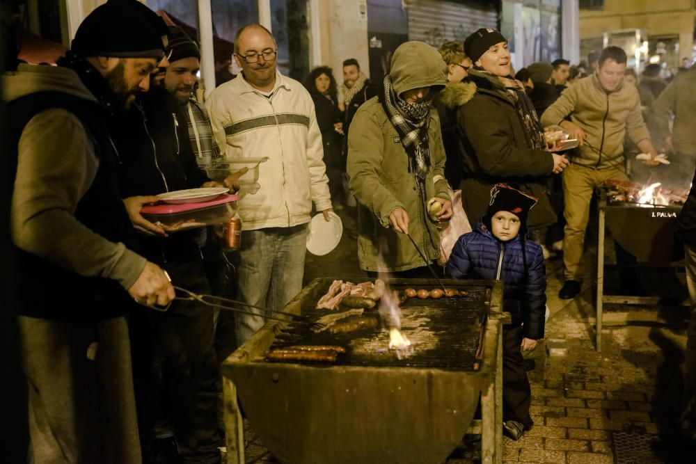 Palma feiert Sant Sebastià trotz Regen, Wind und Kälte