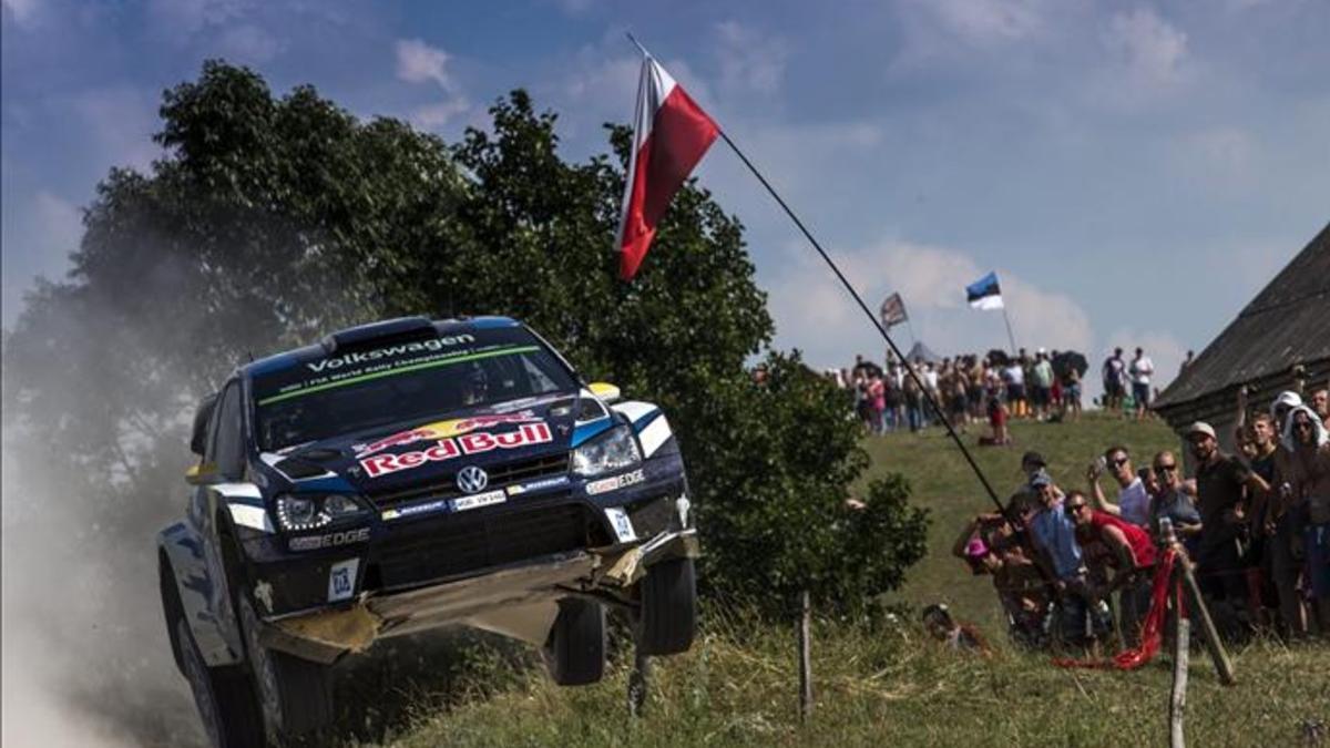 Andreas Mikkelsen, ganador en Polonia