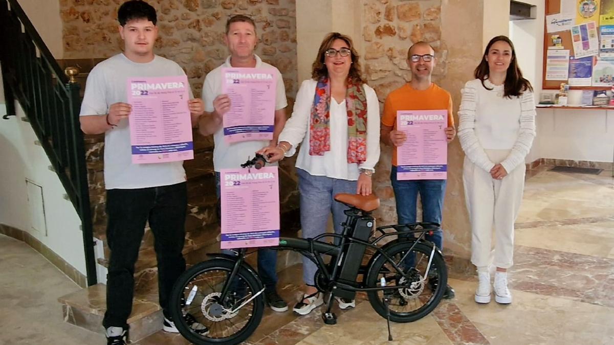 Algaida activa la campaña de primavera en los comercios con el sorteo de dos bicicletas