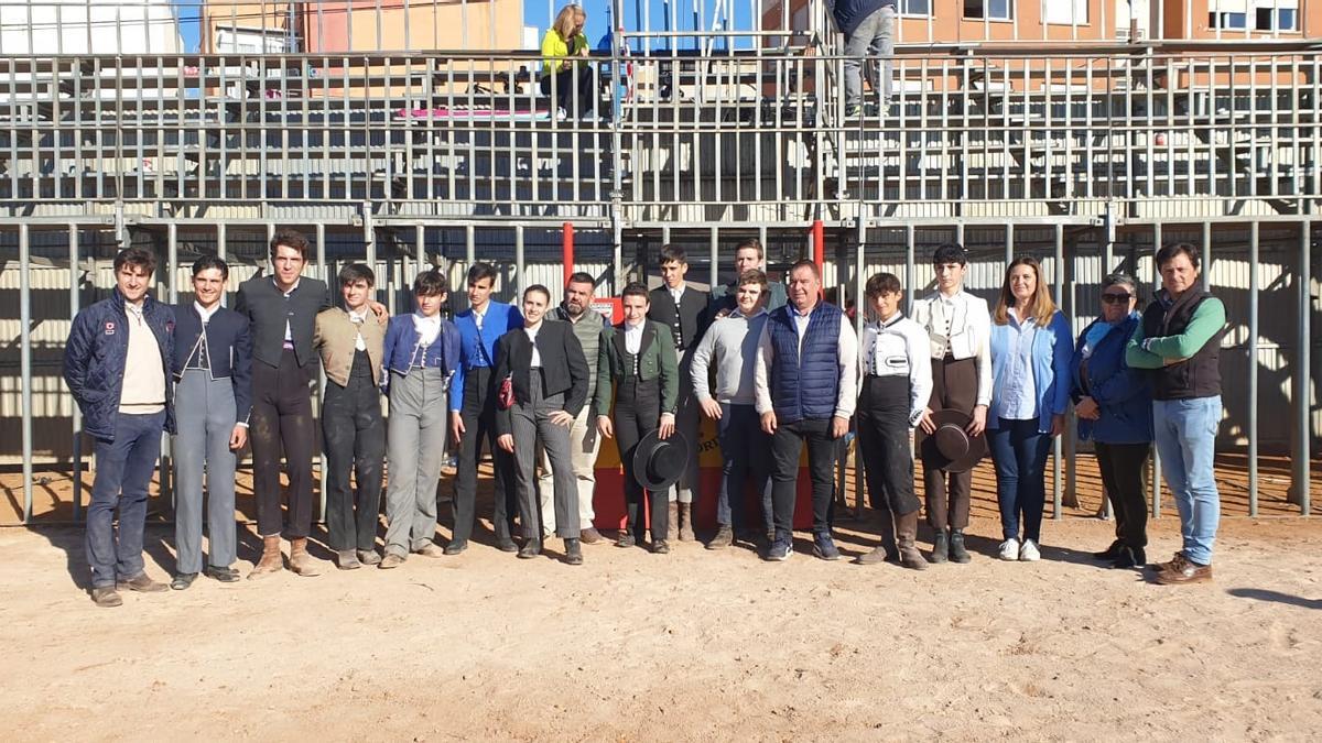 Participantes en la escuela taurina de la Diputación.