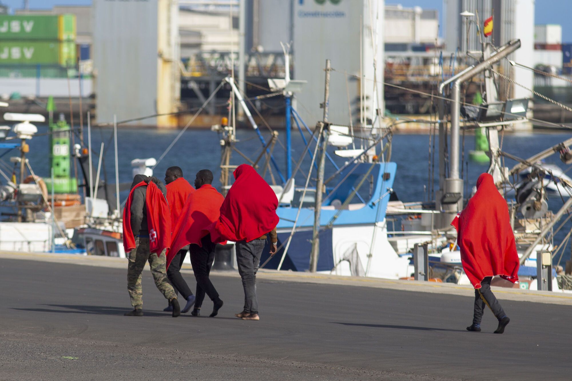 Salvamento Marítimo rescata a 60 migrantes cerca de Lanzarote el Día de Reyes