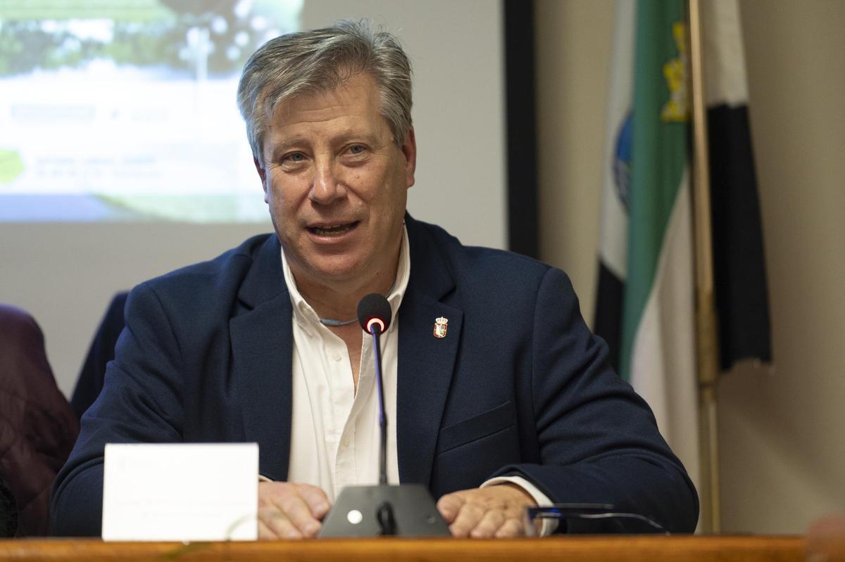 Álvaro Arias, alcalde de Valdefuentes.