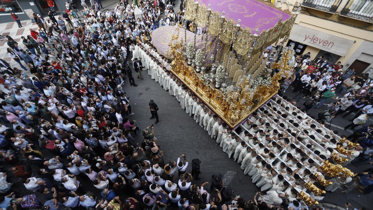 Salida de la Virgen de Consolación y Lágrimas (Sangre)