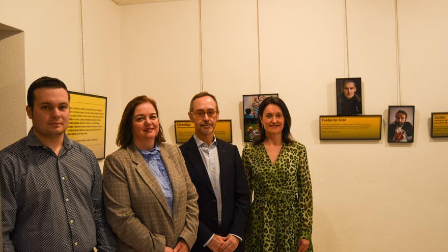 La Fundación Alimerka se fija en Tineo: la escuela de salud atrae una exposición por sus méritos