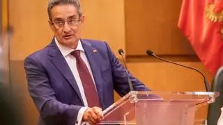 Sorpresa tras el 8F: Julio Calvo, portavoz de Vox en Zaragoza, deja su acta de concejal en el Ayuntamiento de Zaragoza