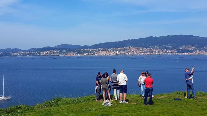 Vista desde el monte de A Guía, en Vigo, en las últimas horas. // Marta G. Brea