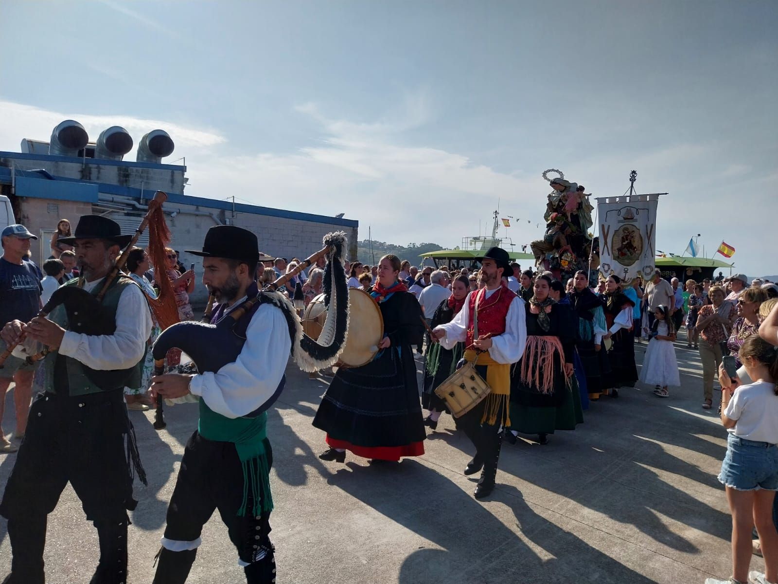 Las celebraciones en honor a la Virgen del Carmen en O Morrazo. La procesión en Bueu