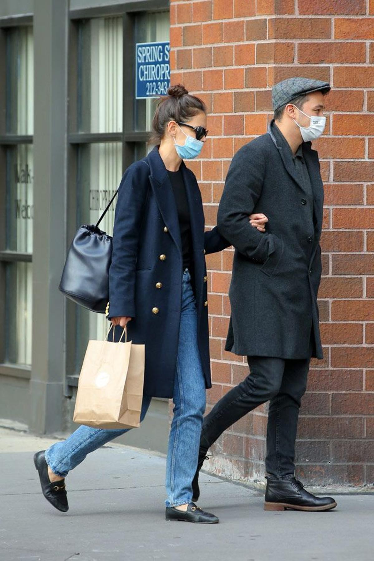 Katie Holmes y Emilio Vitolo Jr. por Nueva York.