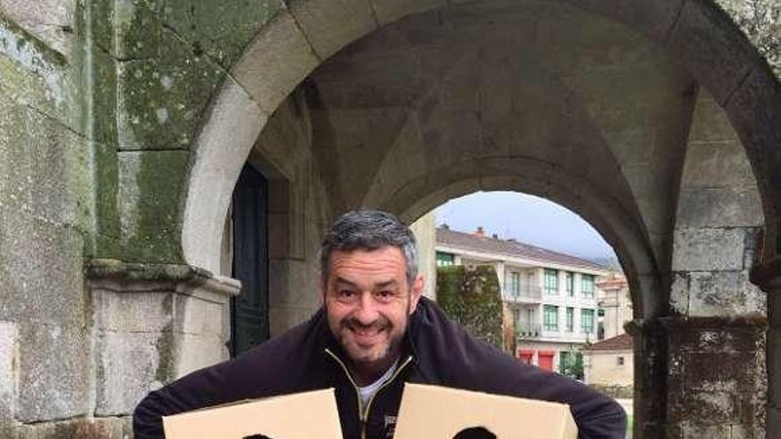 Daniel Antelo y Edelmiro González llevaron los huevos al convento alaricano.