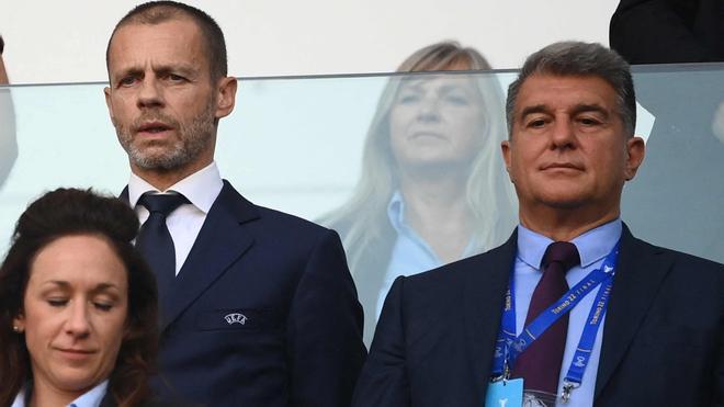 Laporta vuela a Budapest para la cena de gala de la UEFA