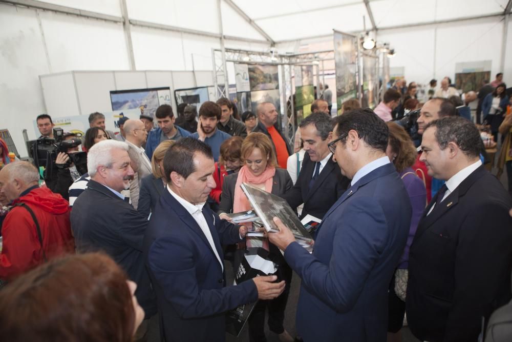 Inauguración de la feria de turismo minero en el pozo Sotón de Hunosa