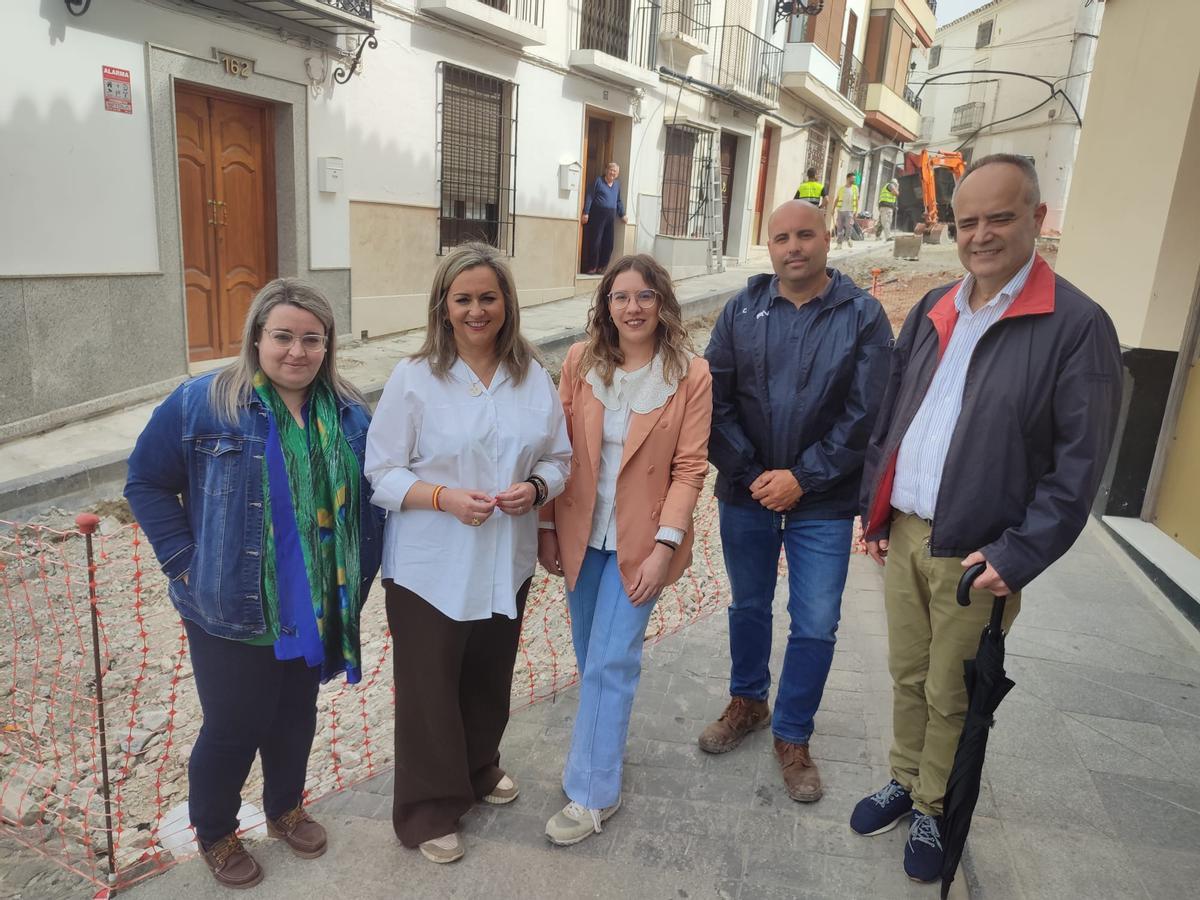 Visita institucional a las obras de la calle Amador de los Ríos de Baena.