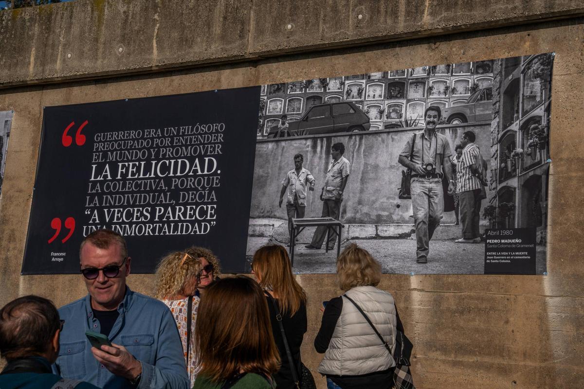 Catalunya Mirades Solidàries ha celebrado un homenaje póstumo al fotógrafo Joan Guerrero en Santa Coloma de Gramenet. La asociación ha inaugurado una exposición de Guerrero en el Parc Fluvial del Besòs y ha entregado el I Premio Joan Guerrero al fotógrafo brasileño Sebastiao Salgado. Catalunya Mirades Solidàries ha celebrado un homenaje póstumo al fotógrafo Joan Guerrero en Santa Coloma de Gramenet. La asociación ha inaugurado una exposición de Guerrero en el Parc Fluvial del Besòs y ha entregado el I Premio Joan Guerrero al fotógrafo brasileño Sebastiao Salgado.